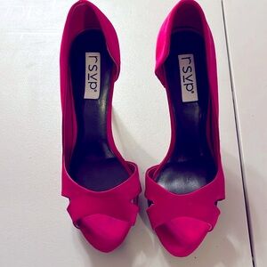 Dressy peep toe high heals